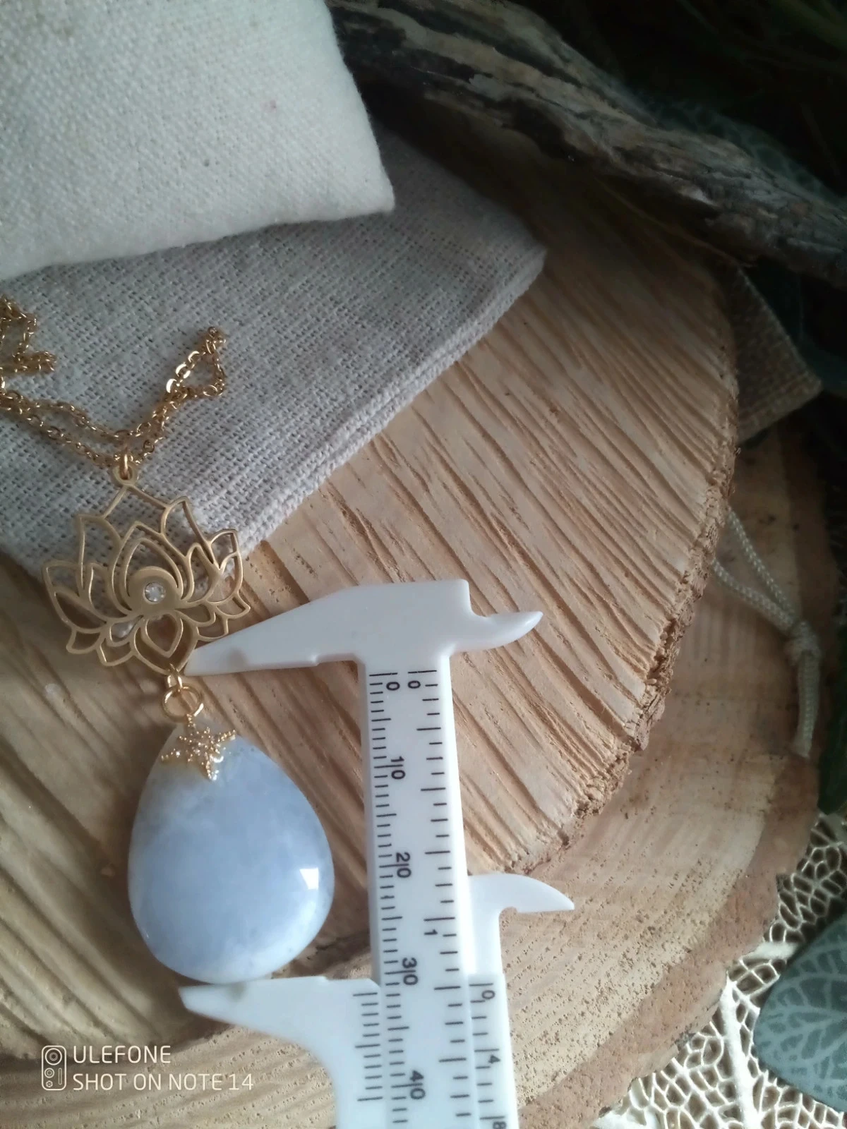 Collier lotus et pierre de calcite bleue – photo 3